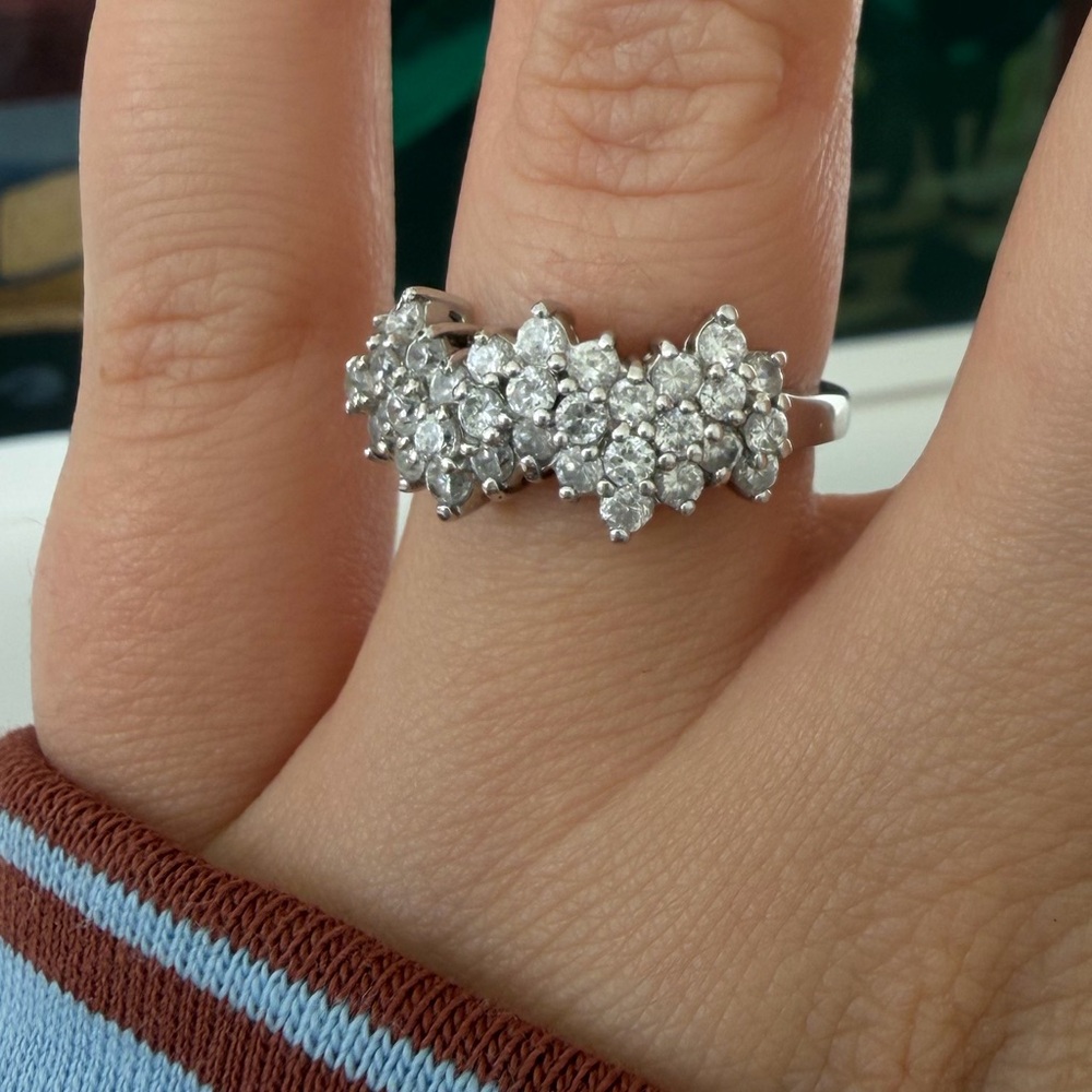 925 Sterling Silver Cluster Ring CZ Floral Statement Ring Size 6.5